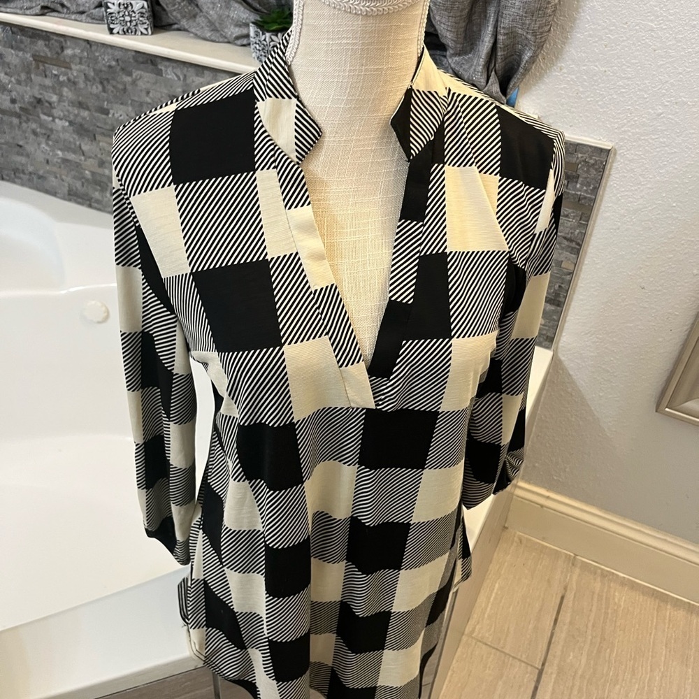 Black and Cream Buffalo Check Split V-Neck Tunic Medium - Picture 3 of 5